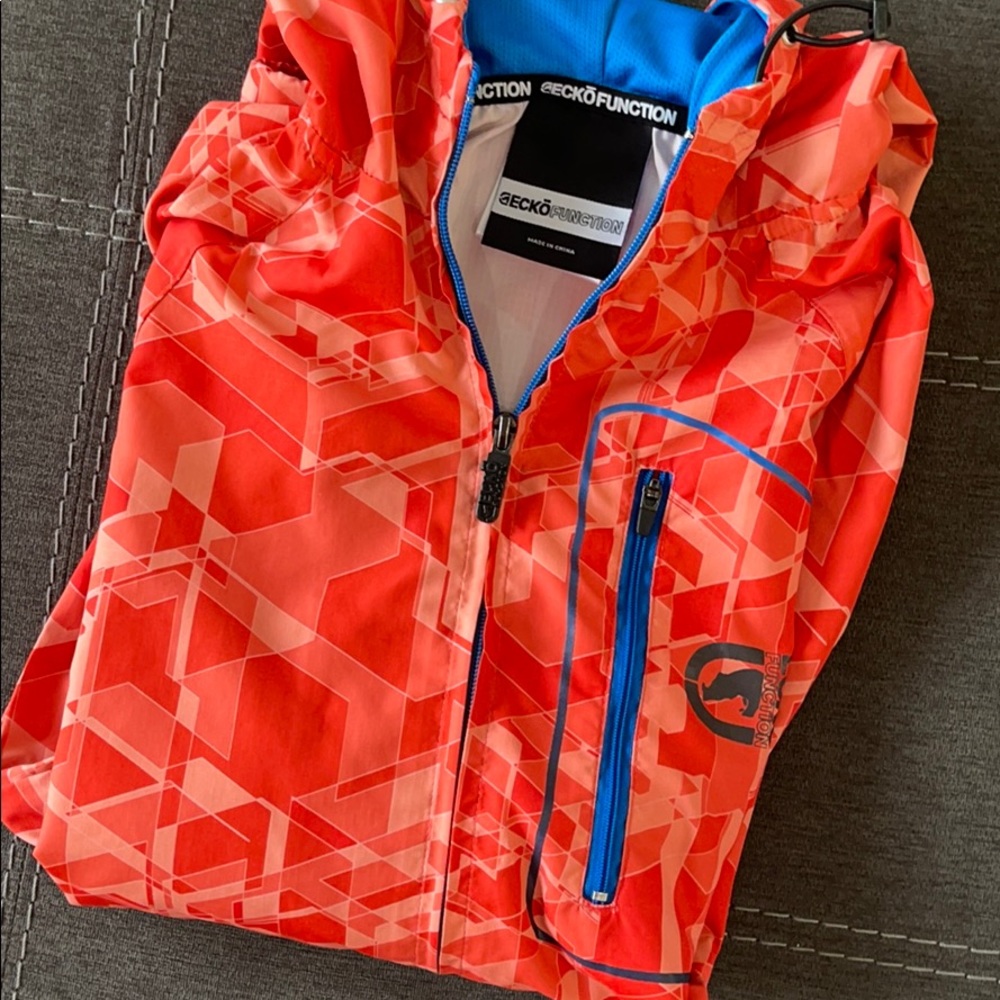 EckōFunction light weight jacket